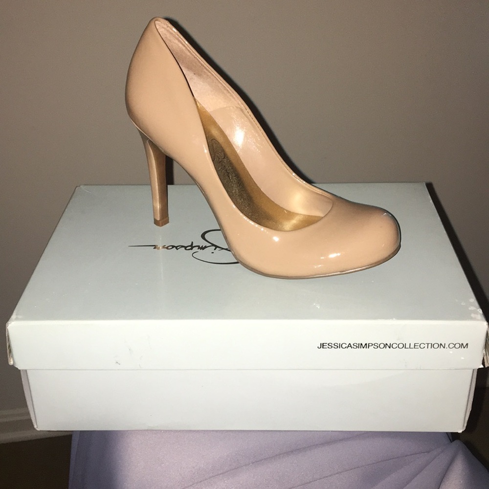 Jessica Simpson Nude Pumps